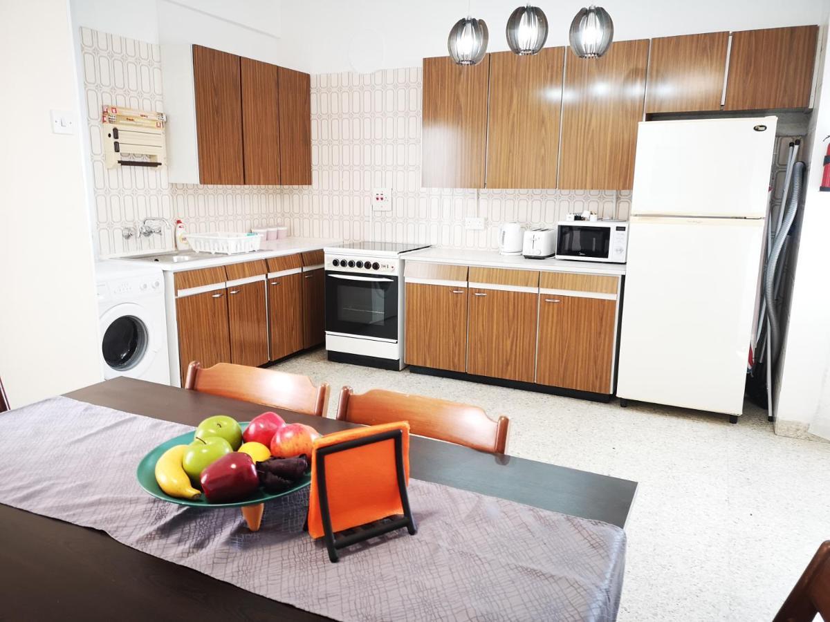 Sunny Apartment Larnaca Ngoại thất bức ảnh